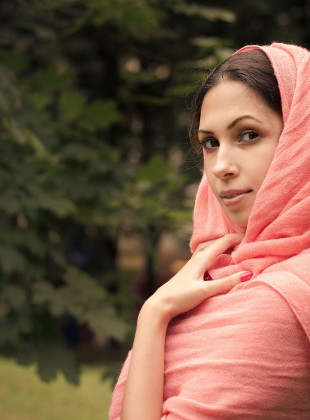 Beautiful arabian girl in a shawl